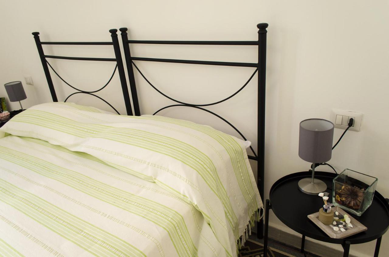 Bed and Breakfast Ingrosso House Лечче Экстерьер фото