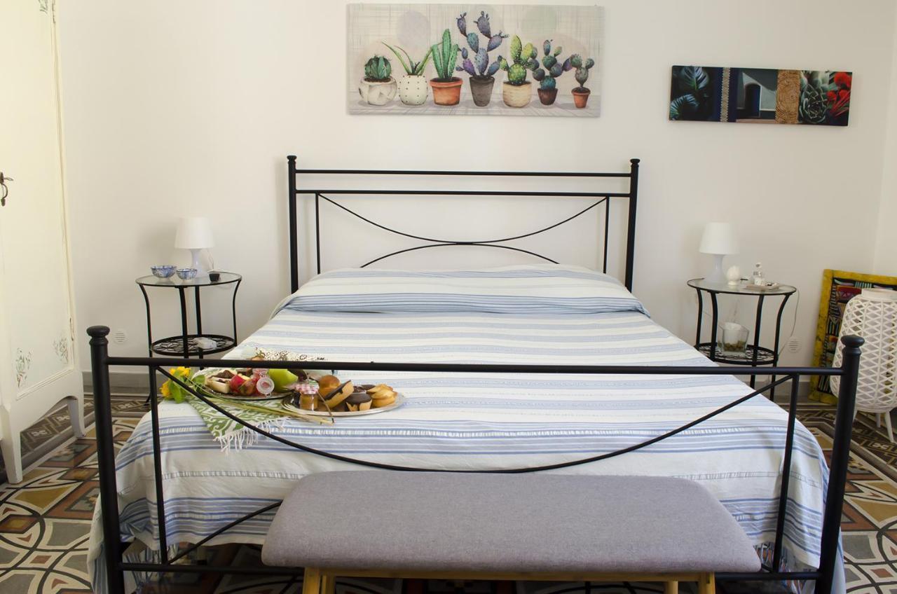 Bed and Breakfast Ingrosso House Лечче Экстерьер фото