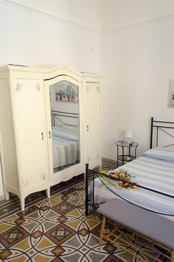 Bed and Breakfast Ingrosso House Лечче Экстерьер фото