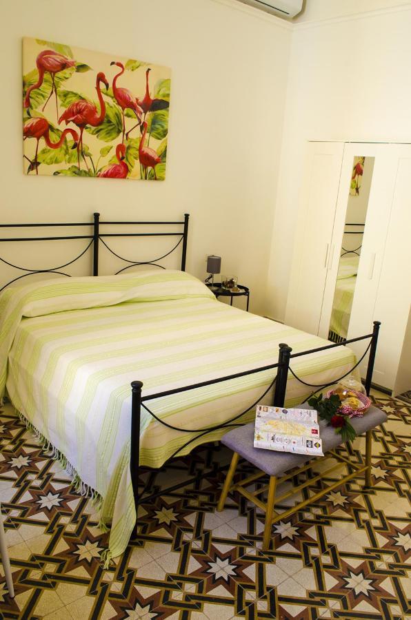 Bed and Breakfast Ingrosso House Лечче Экстерьер фото